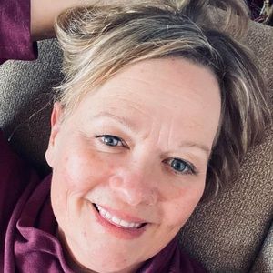 Meet your Posher, Deborah